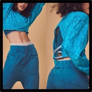 ❤️ ❤️ Free People Movement Backstage Printed Long-Sleeve
Small❤️